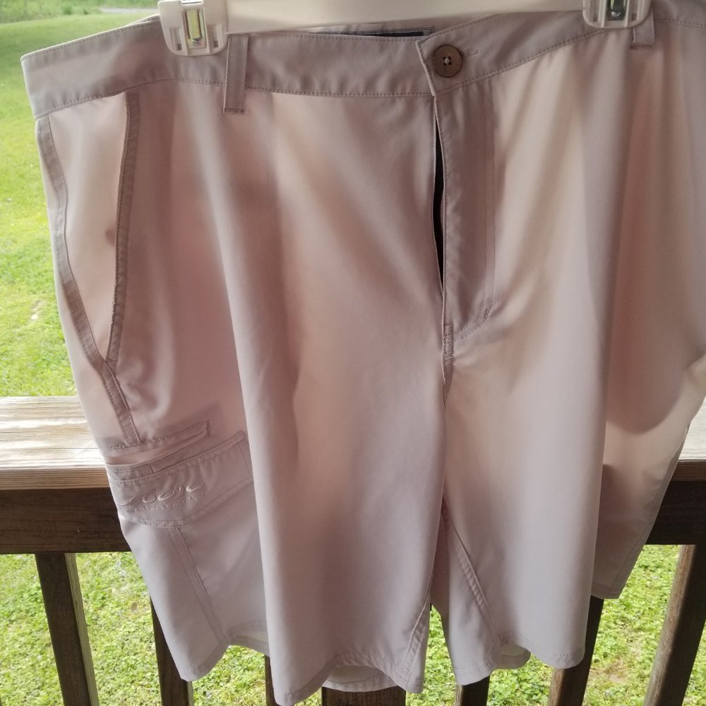 Mojo mens shorts size 2XL beige waist 42